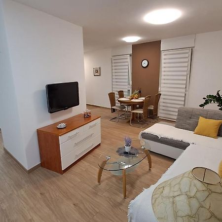Greenline Pula Apartment Eksteriør billede