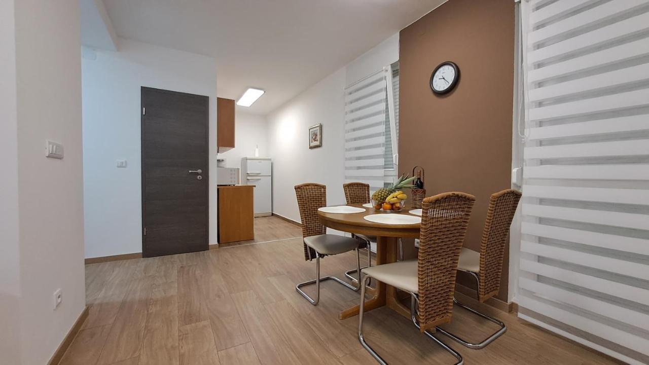 Greenline Pula Apartment Eksteriør billede