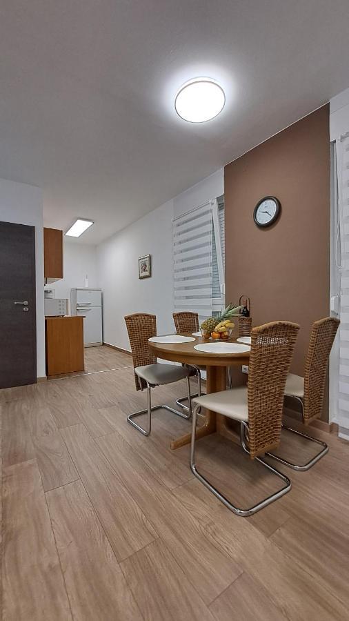 Greenline Pula Apartment Eksteriør billede